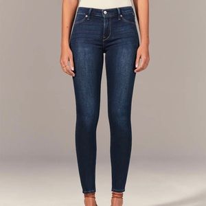 NWT A&F Mid-rise Jean Legging